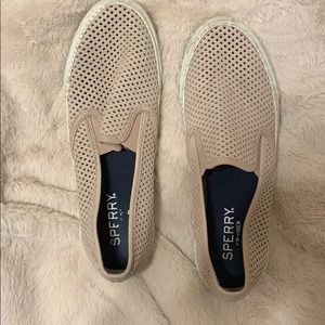 Sperry slip on shoes
